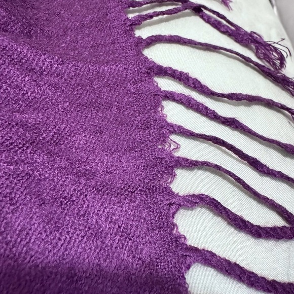 Pashmina Shawl Wrap Cashmere Silk Scarf in Purple/Lavender 26in x 75 in - Picture 12 of 16